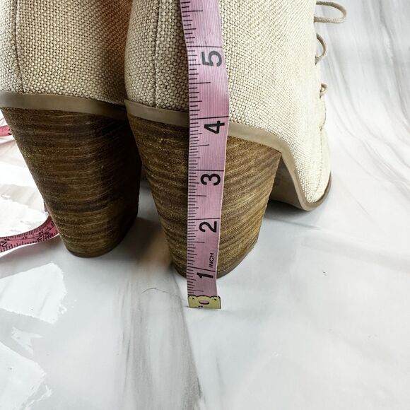 Call it Spring Oatmeal Tan Fabric 4" Chunky Heel Booties Lace up Women's Sz 10 - Picture 11 of 11
